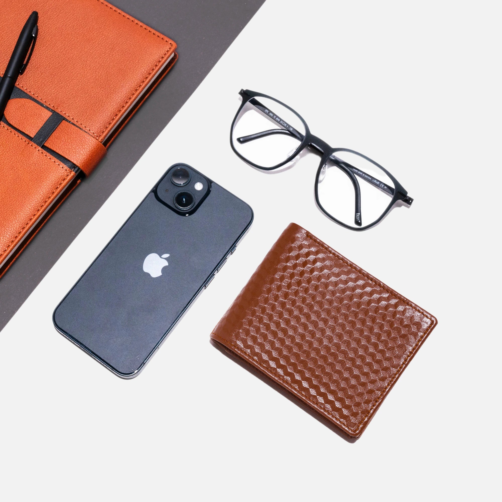 Durable leather wallet for men
